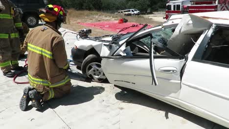 Fort-Hunter-Liggett-Fire-Department-Train-Us-Army-Reserve-12M-Army-Firefighters-In-Methods-Of-Extricating-Victims-From-A-Vehicle-Involved-In-A-Crash-Using-The-Jaws-Of-Life-Cutter-Spreader-And-Other-Tools-2019