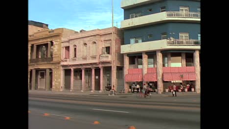 Straßenszenen-Aus-Kuba-In-Den-1980er-Jahren-6
