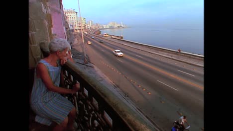 Straßenszenen-Aus-Kuba-In-Den-1980er-Jahren-13