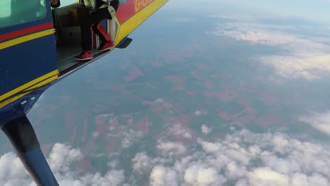 Skydivers-Jump-From-A-Plane-In-This-Adrenaline-Extreme-Sports-Scene-1