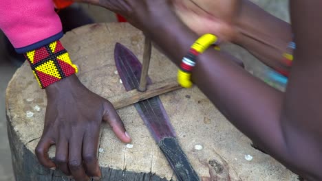 Tribal-Masai-Warriors-Start-A-Fire-In-A-Traditional-Way