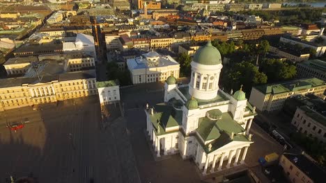 An-vista-aérea-view-shows-the-Helsinki-Cathedral-nestled-in-the-city-of-Helsinki-Finland-1