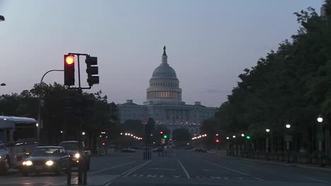 A-zoom-into-the-Capitol-Building-in-Washington-DC-at-dusk-1