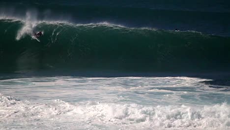 Hawaiianisches-Big-Wave-Surfen-3