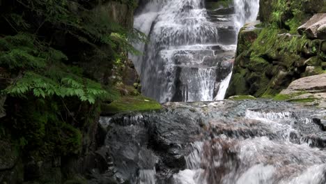 Beautiful-waterfall-near-Fortuna-Costa-Rica-7