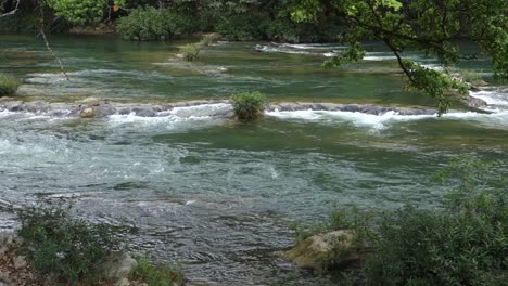 The-Macal-River-flows-through-Belize-1