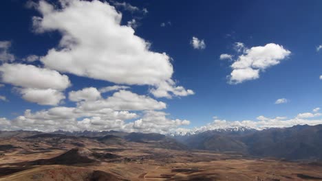 Panorama-of-Sacred-Valley-and-Andes