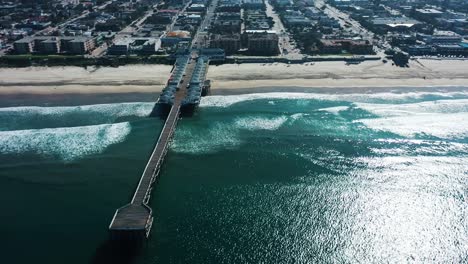 Aerial-of-empty-abandoned-beaches-of-southern-california-with-no-one-during-covid19-4
