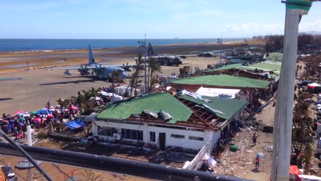 American-Armed-Forces-Personnel-Assist-With-Victims-Of-Typhoon-Haiyan-In-The-Philippines