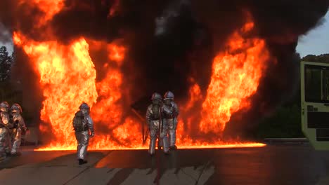 Firefighters-Battle-A-Raging-Chemical-Fire-In-A-Simulated-Airplane-Crash-5