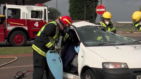 European-Firefighters-Practice-Responding-To-A-Car-Wreck-Rollover-Accident-7