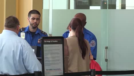 Pregnant-Passengers-Are-Given-Special-Security-Checks-By-The-Tsa-At-American-Airports