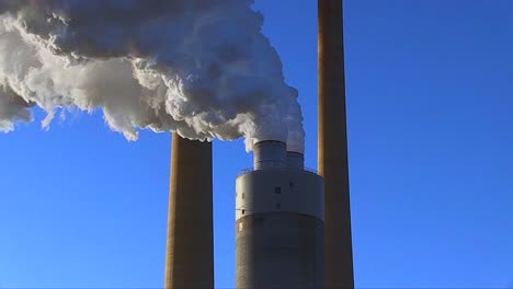 A-Coal-Fired-Power-Plant-Belches-Smoke-Into-The-Air-1
