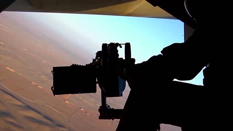 Marines-Fly-The-Mv22-Osprey-In-Afghanistan-1