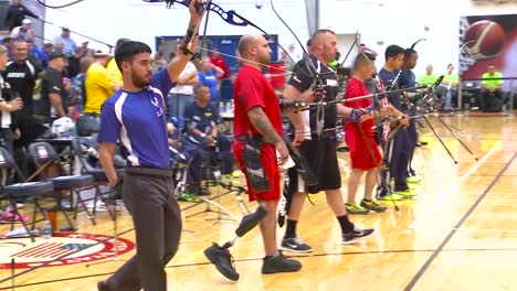 Handicapped-Servicement-Compete-In-Archery-1