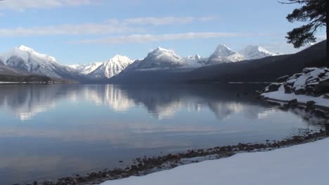 Lake-Mcdonald-In-Glacier-National-Park-In-Winter-With-Snowcapped-Mountains