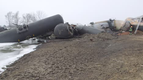 Field-Investigators-From-The-Ntsb-Investigate-An-Amtrak-Train-Crash-Collision-With-Garbage-Truck-In-Virginia-2