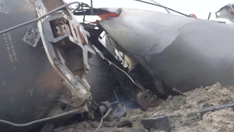 Field-Investigators-From-The-Ntsb-Investigate-An-Oil-Tanker-Train-Wreck-Crash-Near-Graettinger-Iowa-1