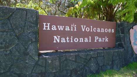 Establishing-Shot-Of-Hawaii-Volcanoes-National-Park-Hawaii