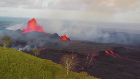 Excellent-Helicopter-Aerial-Of-The-Eruption-Of-The-Kilauea-Volcano-3
