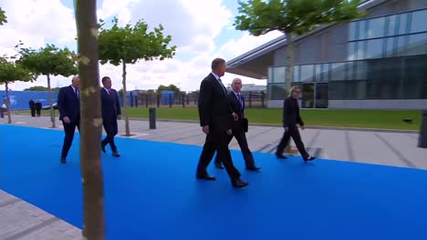 Rumäniens-Präsident-Klaus-Iohannis-Kommt-Beim-Nato-Gipfel-In-Brüssel-An