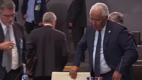 El-Primer-Ministro-De-Portugal,-Ant-Nio-Costa,-Está-Sentado-En-La-Cumbre-De-La-OTAN-En-Bruselas,-Bélgica