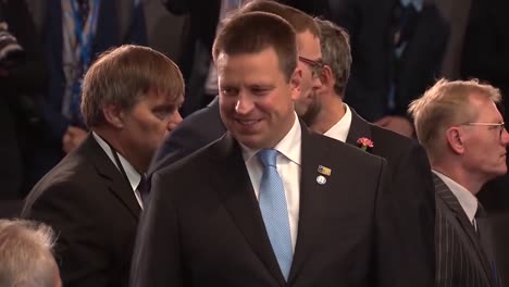 Angela-Merkel-Emmanuel-Macron-Kolinda-Grabarkitarovic-Beim-Nato-Gipfel-In-Brüssel-Belgien