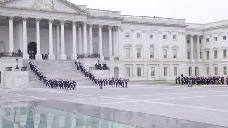 2018-Honor-Guard-Descend-The-Steps-At-The-Us-Capitol-Building-With-Flag-Draped-Coffin-During-The-State-Funeral-For-President-George-H-W-Bush-2
