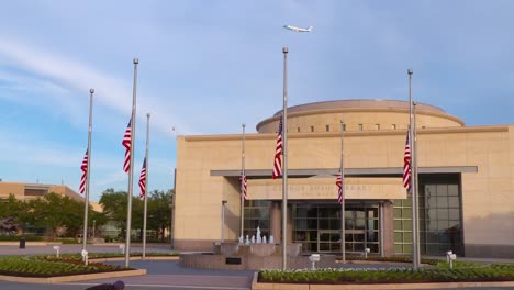 Air-Force-One-Flies-Over-The-George-Bush-Memorial-Library-During-The-State-Funeral-For-The-Former-President