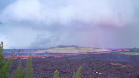 The-Kilauea-Volcano-On-The-Big-Island-Of-Hawaii-Erupting-With-Huge-Lava-Flows