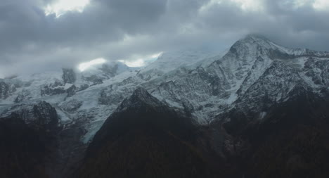 Snowy-Mountain-Scene-Slow-Motion