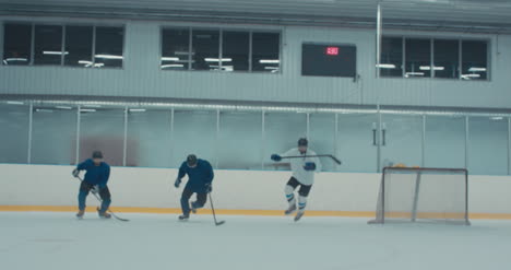 Ice-Hockey-Practice-05