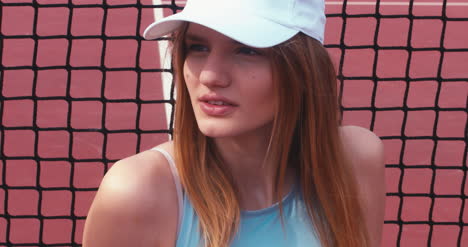 Tennis-Girl-Close-Up-01