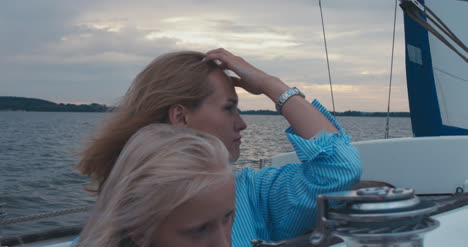 Mother-and-Daughter-on-Sailboat-01