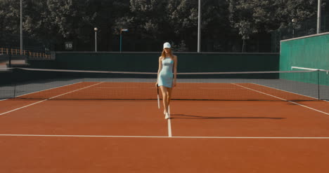 Tennis-Girl-Posing-04