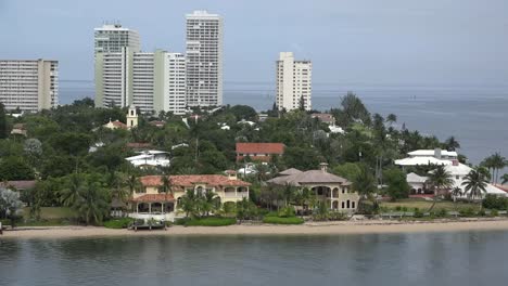 Florida-Fort-Lauderdale-High-Rise-Buildings