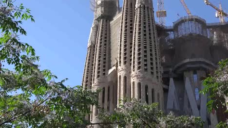Spain-Barcelona-Sagrada-Familia-Zoom-In-On-Christ-Carving
