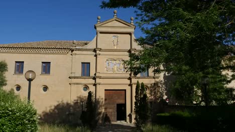 Spanien-Monasterio-De-Rueda-Haustüred