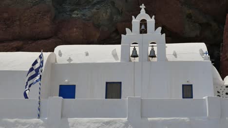 Griechenland-Santorini-Sankt-Nikolaus-Kirche-Und-Flagge