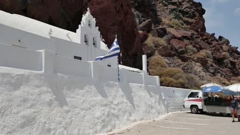 Griechenland-Santorini-Sankt-Nikolaus-Kirche-Und-Obststand