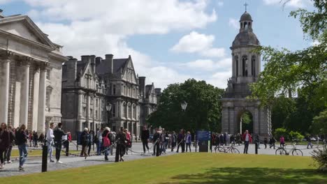 Ireland-Dublin-Trinity-College-With-Students-Time-Lapse