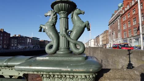 Ireland-Dublin-Bridge-Río-Liffey-With-Seahorse-Lamp-Posts