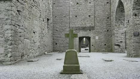 Ireland-Corcomroe-Abbey-A-Cross--Inside-