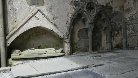 Ireland-Corcomroe-Abbey-With-Effigy-Figure-Of-King-In-Notch