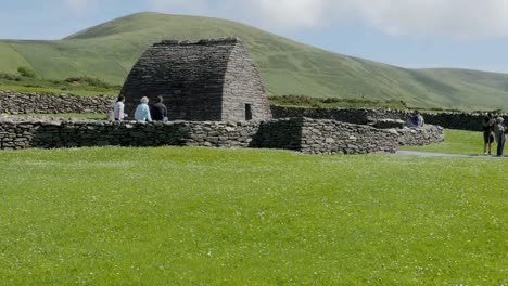 Ireland-Dingle-Gallarus-Oratory-Surrounded-By-Stone-Wall