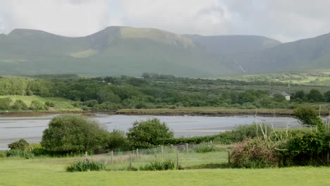 Ireland-Dingle-Peninsula-Mountains-And-Bay