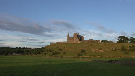 Ireland-Rock-Of-Cashel-In-Evening-Zoom-Out