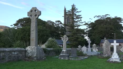Ireland-County-Sligo-Celtic-High-Cross-In-Drumcliff-Cemetery