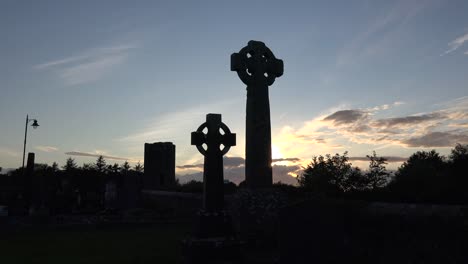 Ireland-County-Sligo-Silhouette-Of-Celtic-Crosses-At-Sunset