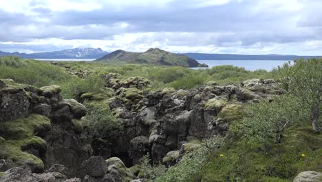 Iceland-Golden-Circle-View-Of-Fault-And-Lake
